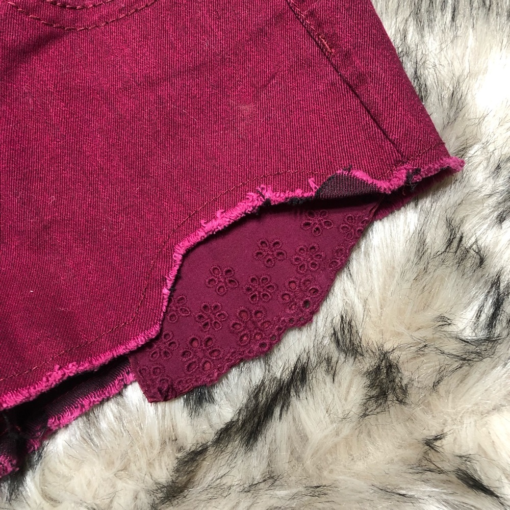 Detailed Pockets Shorts - Picture 3 of 4